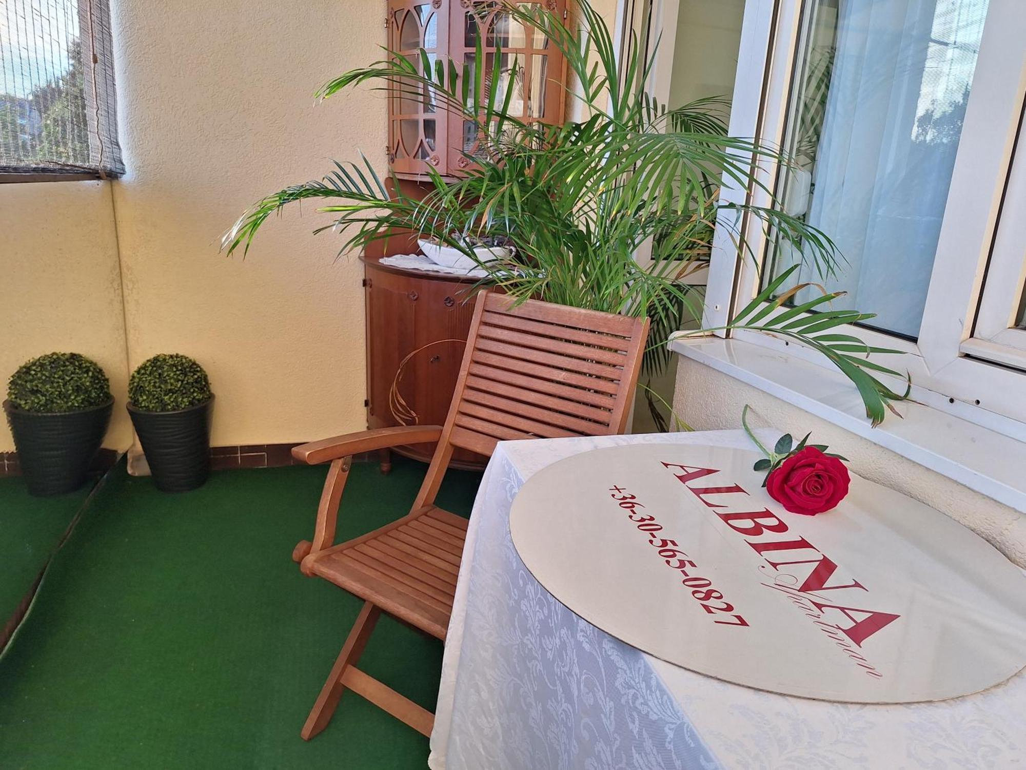Albina Apartman Егер Екстериор снимка