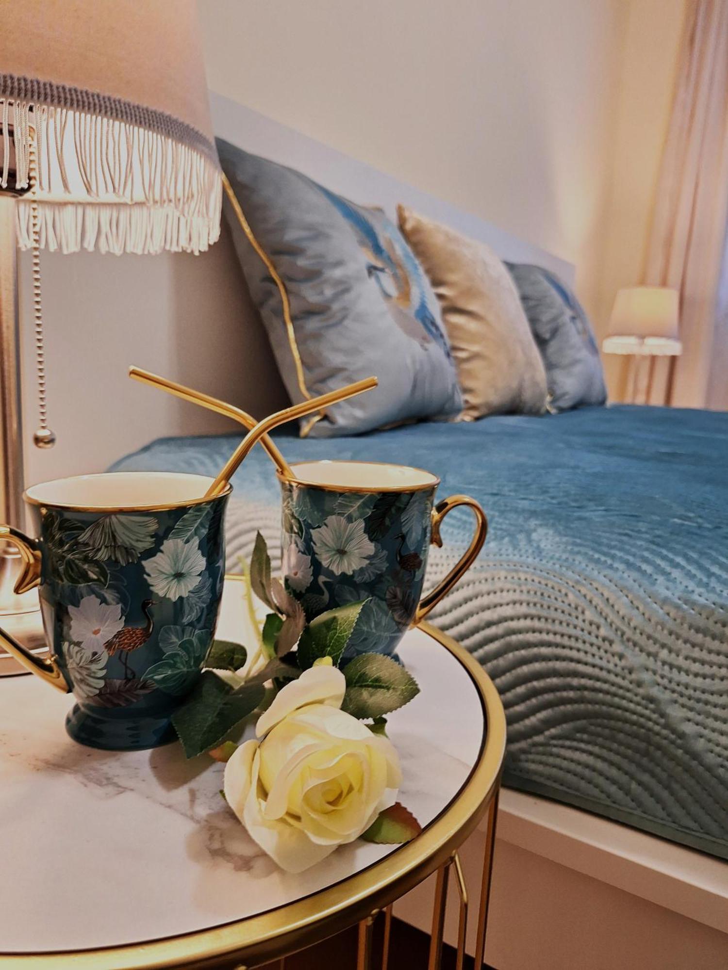 Albina Apartman Егер Екстериор снимка